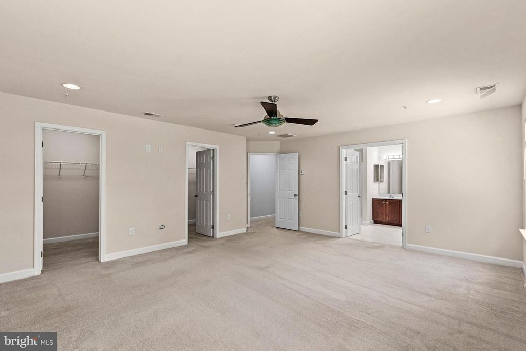 Image 43 of property listing at 23627 DEERFOOT WAY, California, MD 20619