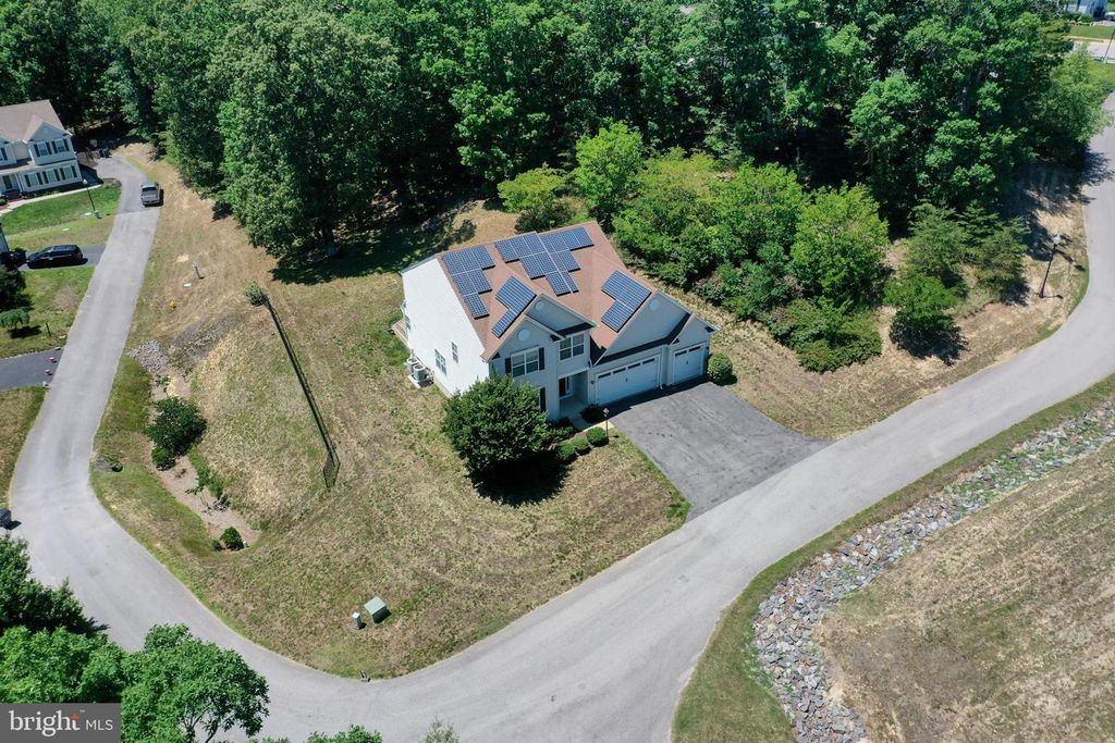 Image 9 of property listing at 23627 DEERFOOT WAY, California, MD 20619