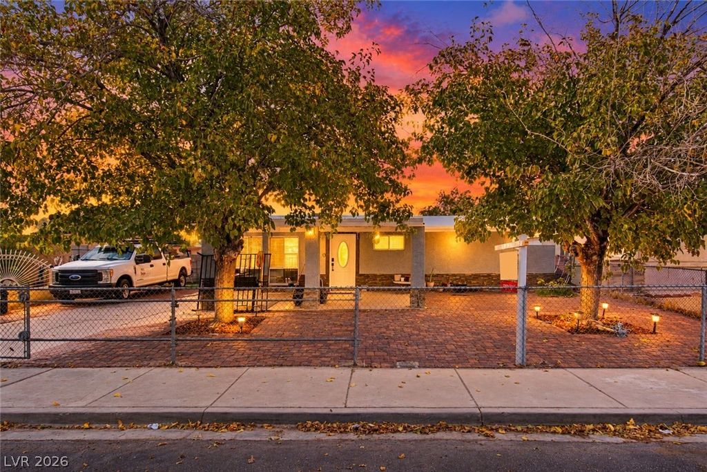 3216 Osage Avenue, Las Vegas, NV 89101 — photo 2