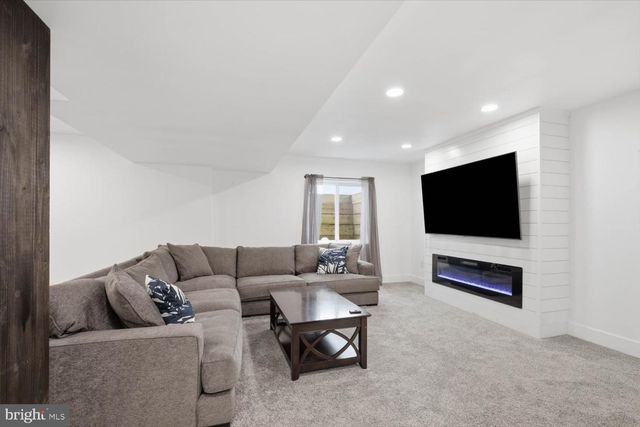 572 NOTTINGHAM WAY, Annville, PA 17003