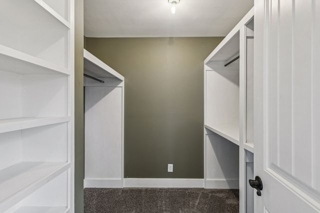 4002 Trotwood Ave, Columbia, TN 38401