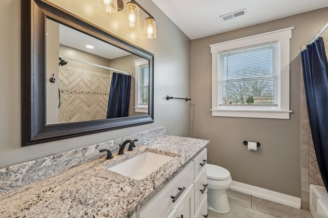 4002 Trotwood Ave, Columbia, TN 38401