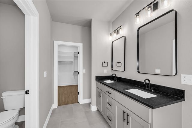 10 York Drive, Bella Vista, AR 72714