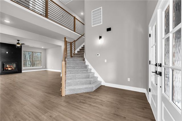 10 York Drive, Bella Vista, AR 72714