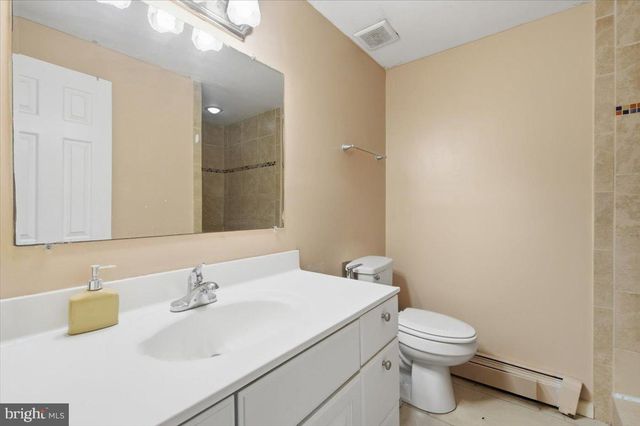 4907 KENYON CT, Woodbridge, VA 22193