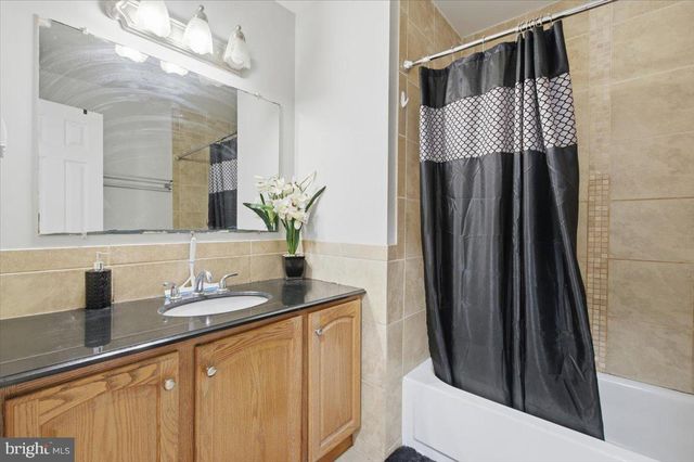 4907 KENYON CT, Woodbridge, VA 22193