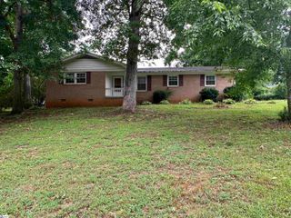 108 Anglewood Drive, Simpsonville, SC 29680