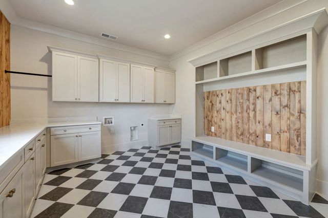 4821 Woodrow Pl, Arrington, TN 37014