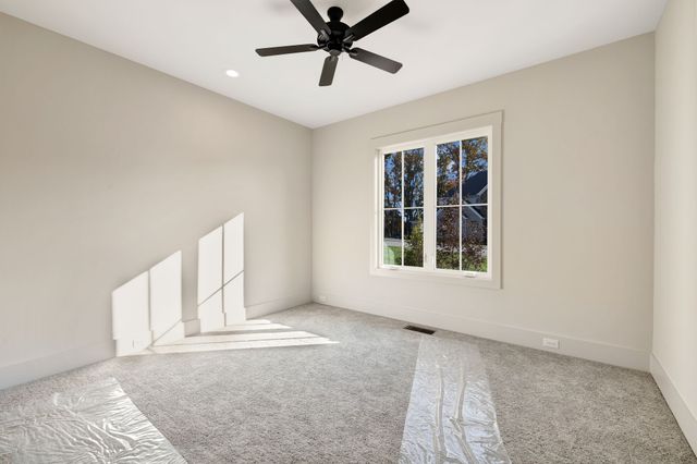 4821 Woodrow Pl, Arrington, TN 37014