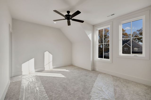 4821 Woodrow Pl, Arrington, TN 37014