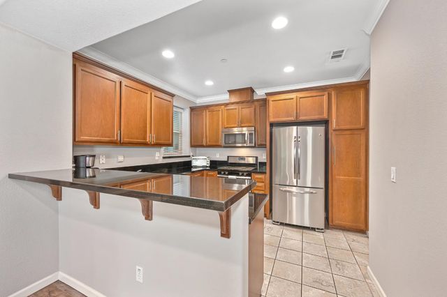 104 Rodin Ln, Folsom, CA 95630