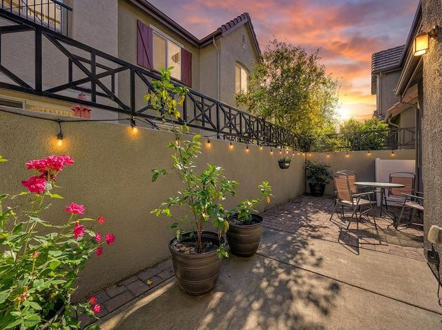 104 Rodin Ln, Folsom, CA 95630