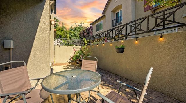 104 Rodin Ln, Folsom, CA 95630