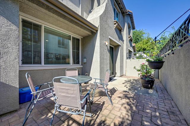 104 Rodin Ln, Folsom, CA 95630