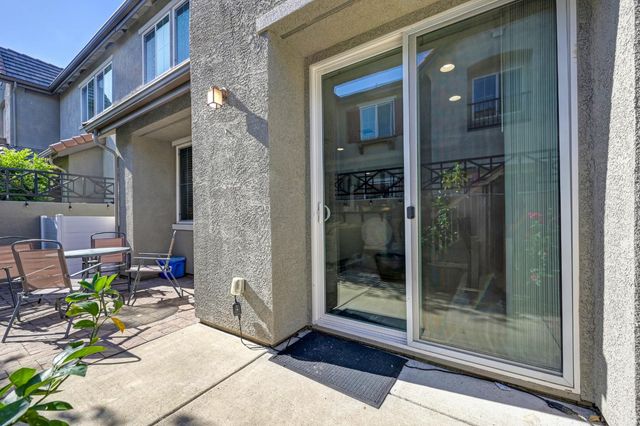 104 Rodin Ln, Folsom, CA 95630