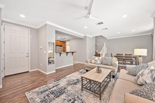 104 Rodin Ln, Folsom, CA 95630