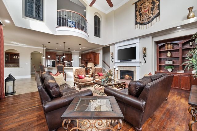 160 Steel Dust Drive, Red Oak, TX 75154