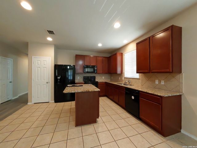 3703 PAINTED TRAK, Schertz, TX 78154