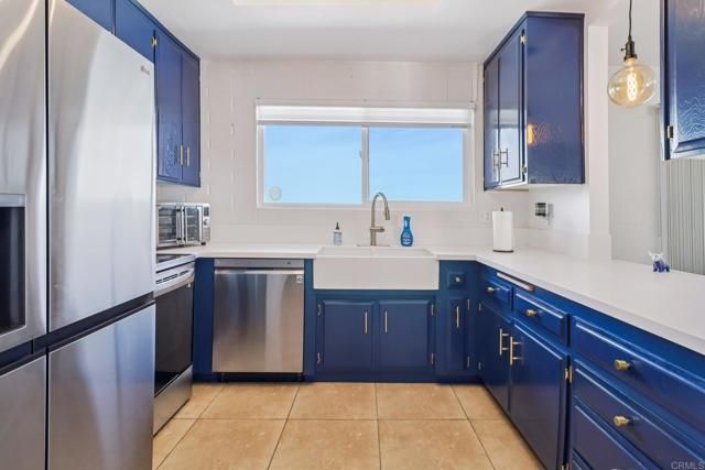 2068 Camino Culebra, Vista, CA 92084