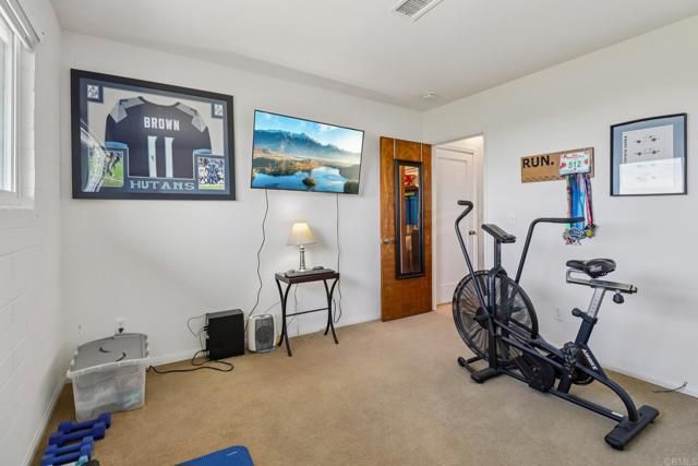 2068 Camino Culebra, Vista, CA 92084