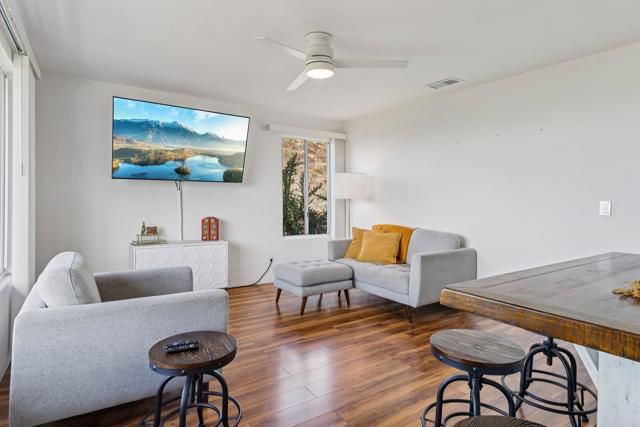 2068 Camino Culebra, Vista, CA 92084