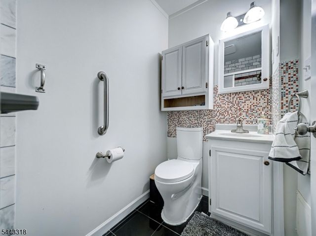 26 Demond Pl, Somerville Boro, NJ 08876