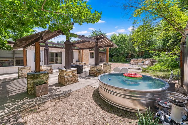 808 Eventide, Terrell Hills, TX 78209
