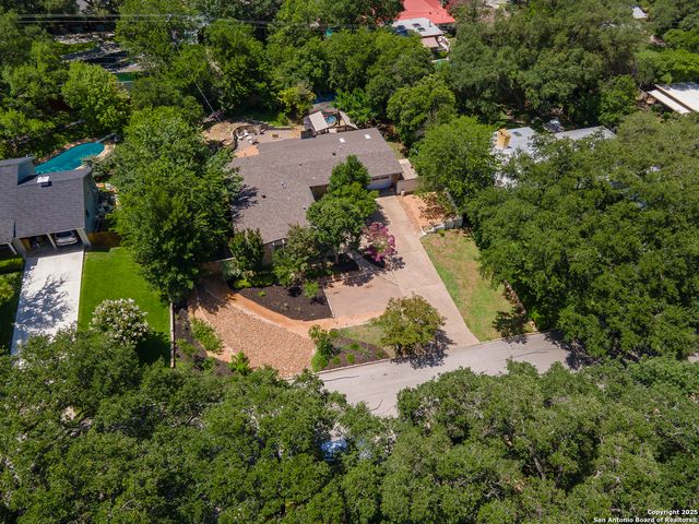 808 Eventide, Terrell Hills, TX 78209