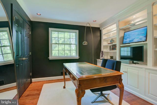 11205 SORREL RIDGE LN, Oakton, VA 22124