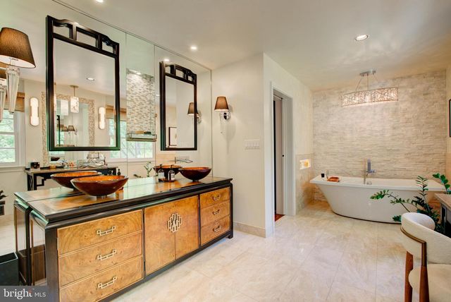 11205 SORREL RIDGE LN, Oakton, VA 22124