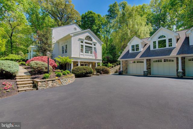 11205 SORREL RIDGE LN, Oakton, VA 22124