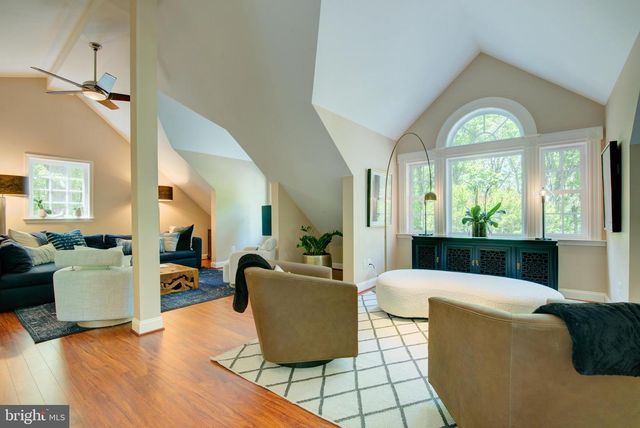 11205 SORREL RIDGE LN, Oakton, VA 22124