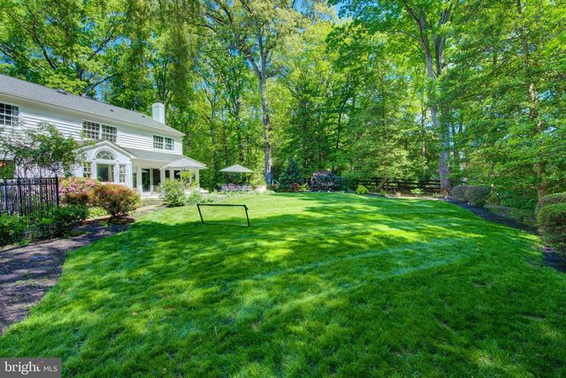 11205 SORREL RIDGE LN, Oakton, VA 22124
