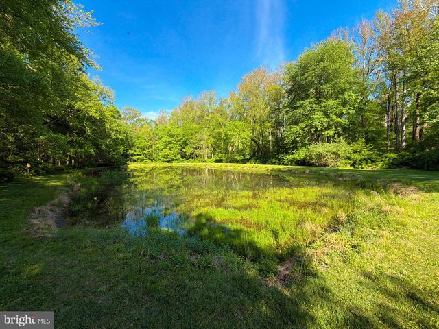 11205 SORREL RIDGE LN, Oakton, VA 22124