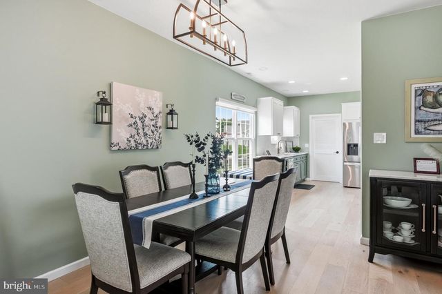 14 SPRING LN, Edgewater Park, NJ 08010