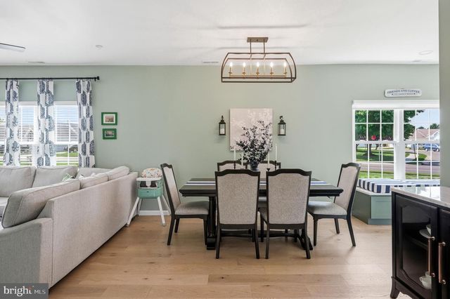 14 SPRING LN, Edgewater Park, NJ 08010