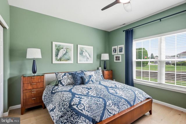 14 SPRING LN, Edgewater Park, NJ 08010