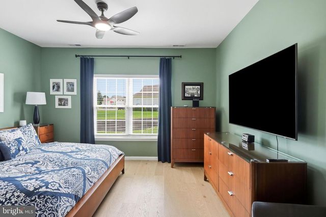 14 SPRING LN, Edgewater Park, NJ 08010
