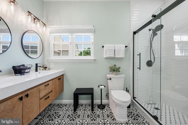 14 SPRING LN, Edgewater Park, NJ 08010