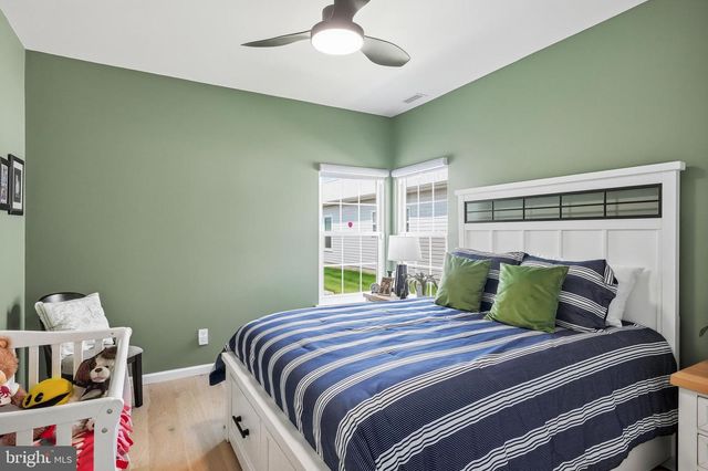 14 SPRING LN, Edgewater Park, NJ 08010