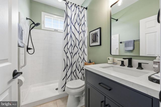 14 SPRING LN, Edgewater Park, NJ 08010