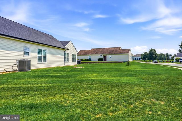 14 SPRING LN, Edgewater Park, NJ 08010