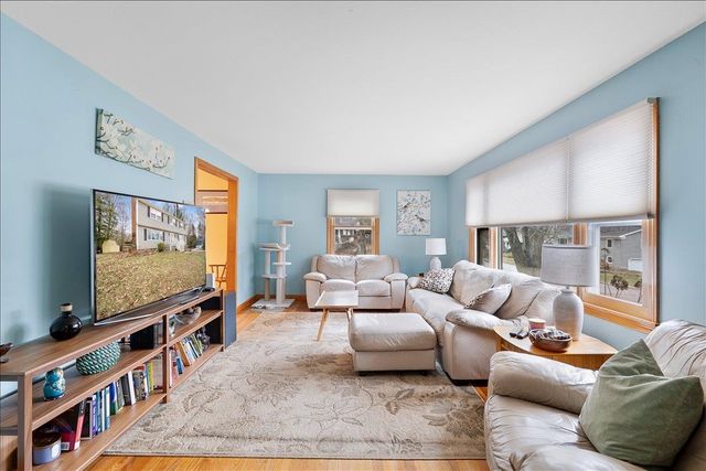 7 deborah Drive, South Burlington, VT 05403