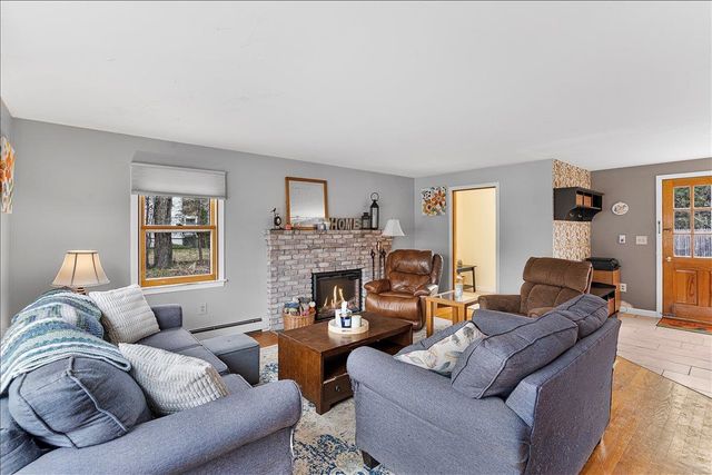 7 deborah Drive, South Burlington, VT 05403