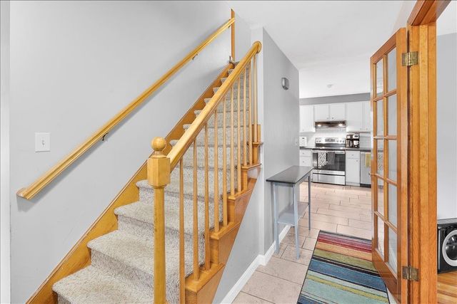 7 deborah Drive, South Burlington, VT 05403