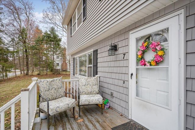 7 deborah Drive, South Burlington, VT 05403
