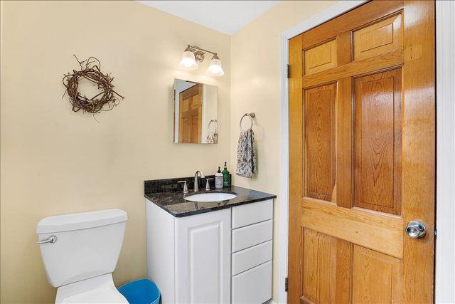 7 deborah Drive, South Burlington, VT 05403