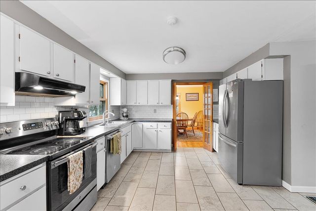 7 deborah Drive, South Burlington, VT 05403