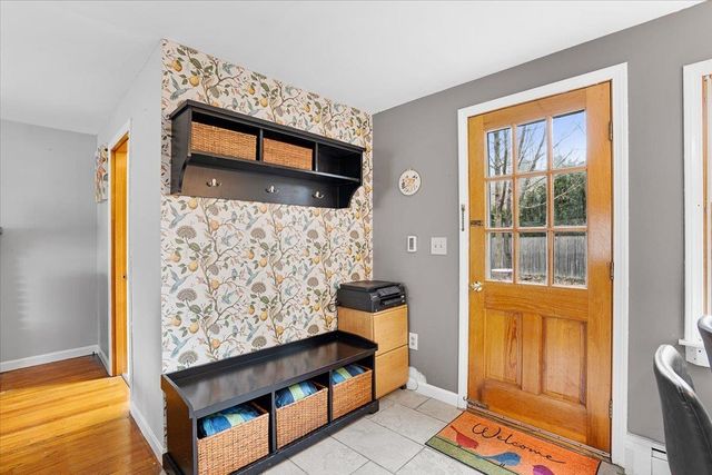 7 deborah Drive, South Burlington, VT 05403