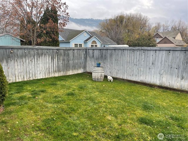 432 5th Avenue, Oroville, WA 98844
